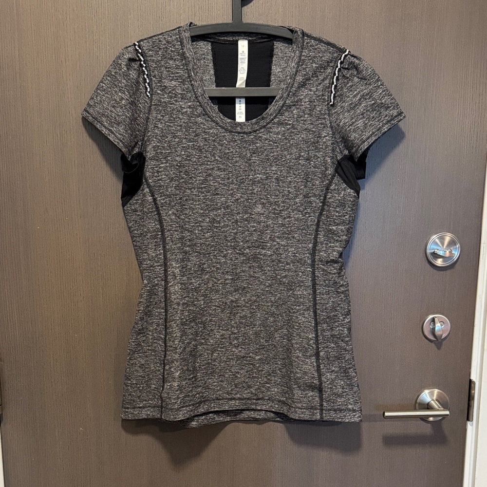 Lululemon Athletica Charcoal Short Sleeve Tee